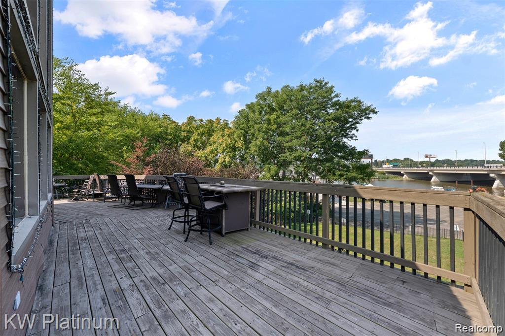 1907 Riverside Drive Port Huron, MI 48060 - Photo 36 of 49 GetMedia.ashx-36.jpeg