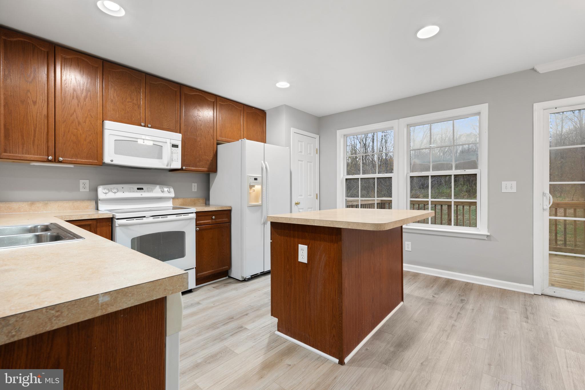 219 Rumbling Rock Road Hedgesville, WV 25427 - Photo 3 of 39 Kitchen