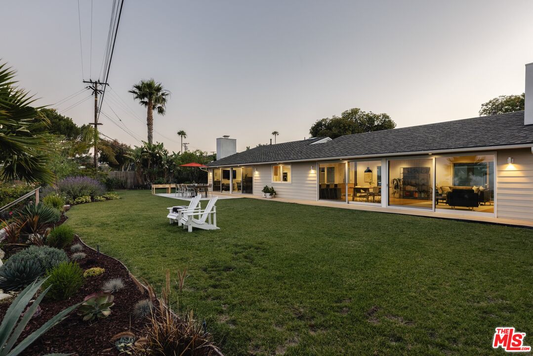 31 Silver Spring Drive Rolling Hills Estates, CA 90274 - Photo 41 of 46 a house view with a garden space