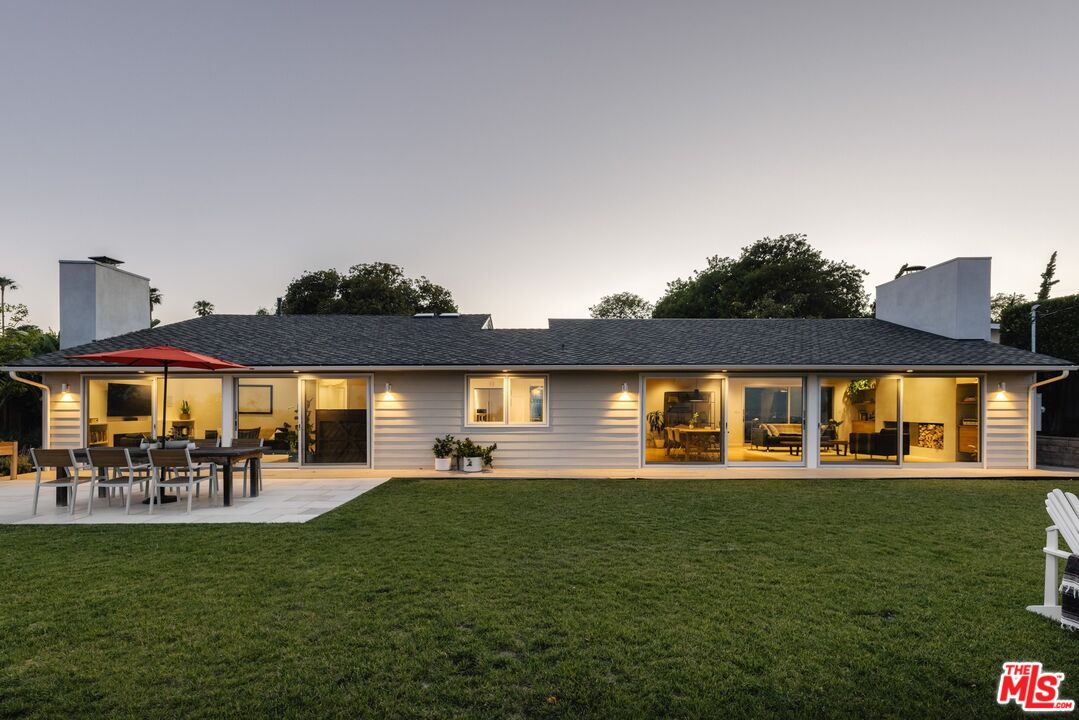 31 Silver Spring Drive Rolling Hills Estates, CA 90274 - Photo 43 of 46 a front view of a house with garden