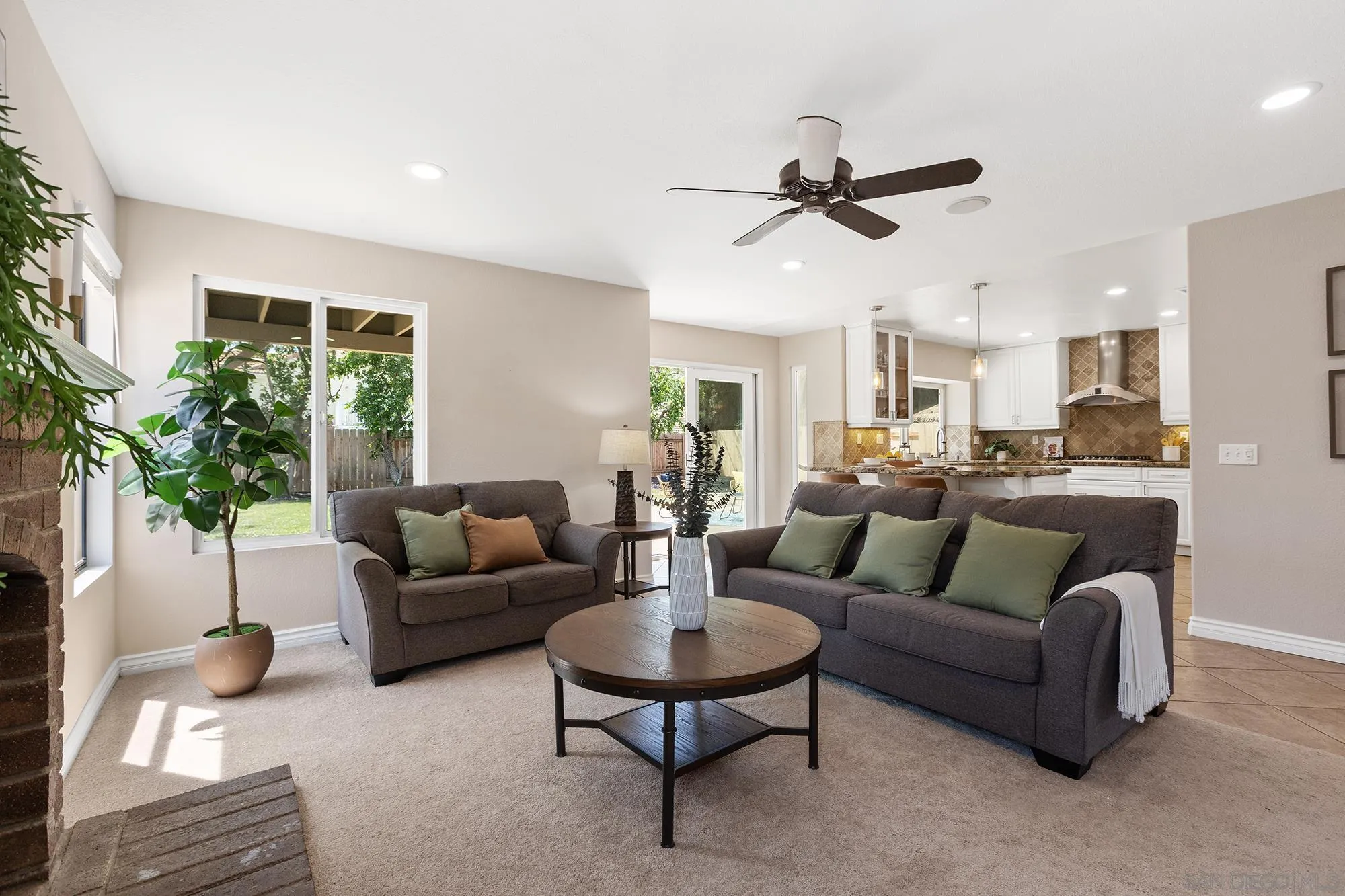 13939 Country Creek Road Poway, CA 92064 - Photo 4 of 33