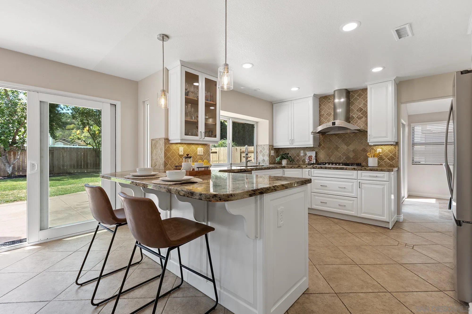 13939 Country Creek Road Poway, CA 92064 - Photo 5 of 33