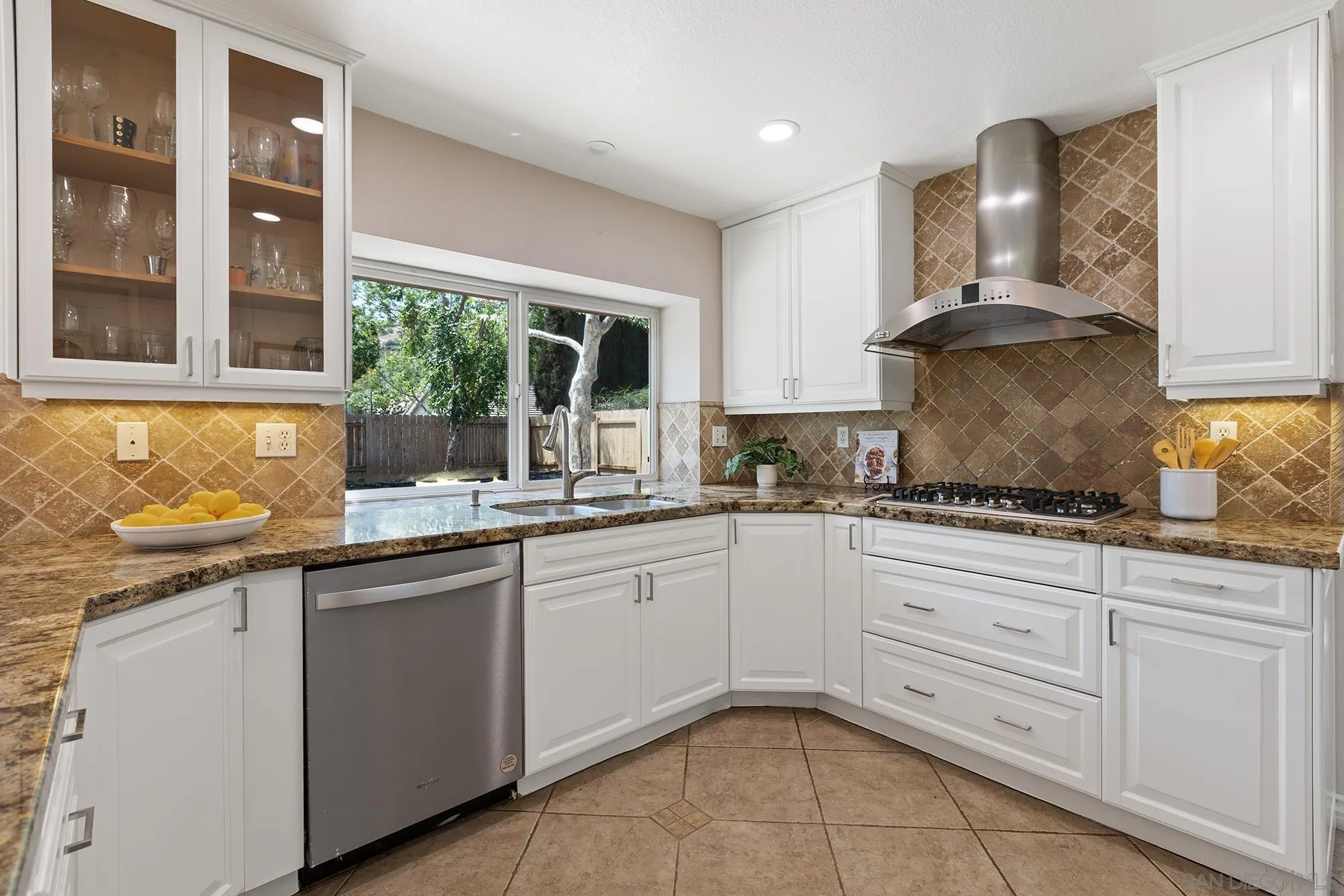 13939 Country Creek Road Poway, CA 92064 - Photo 6 of 33