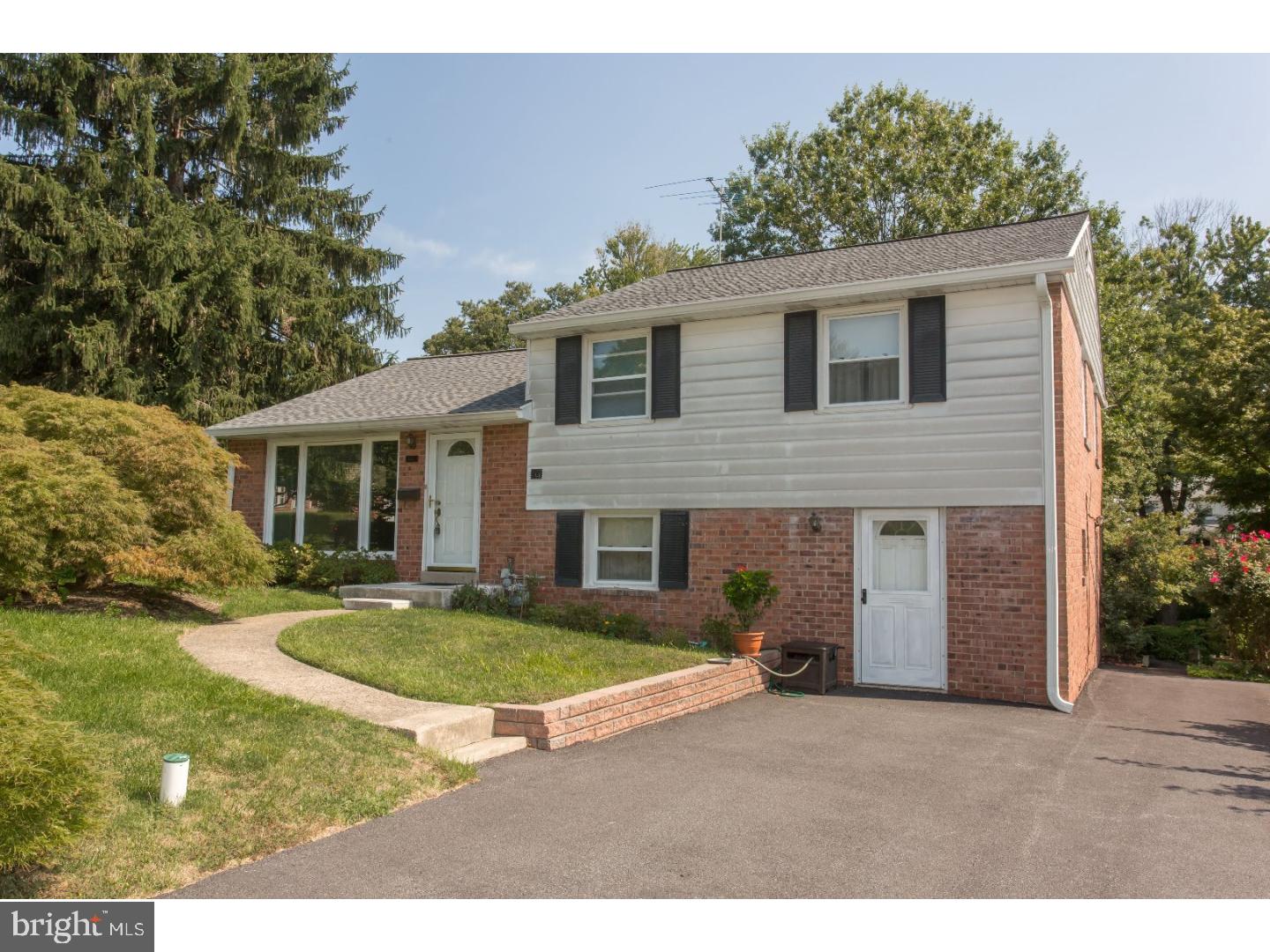 801 Rhoads Drive Springfield, PA 19064 - Photo 2 of 24 Exterior Front