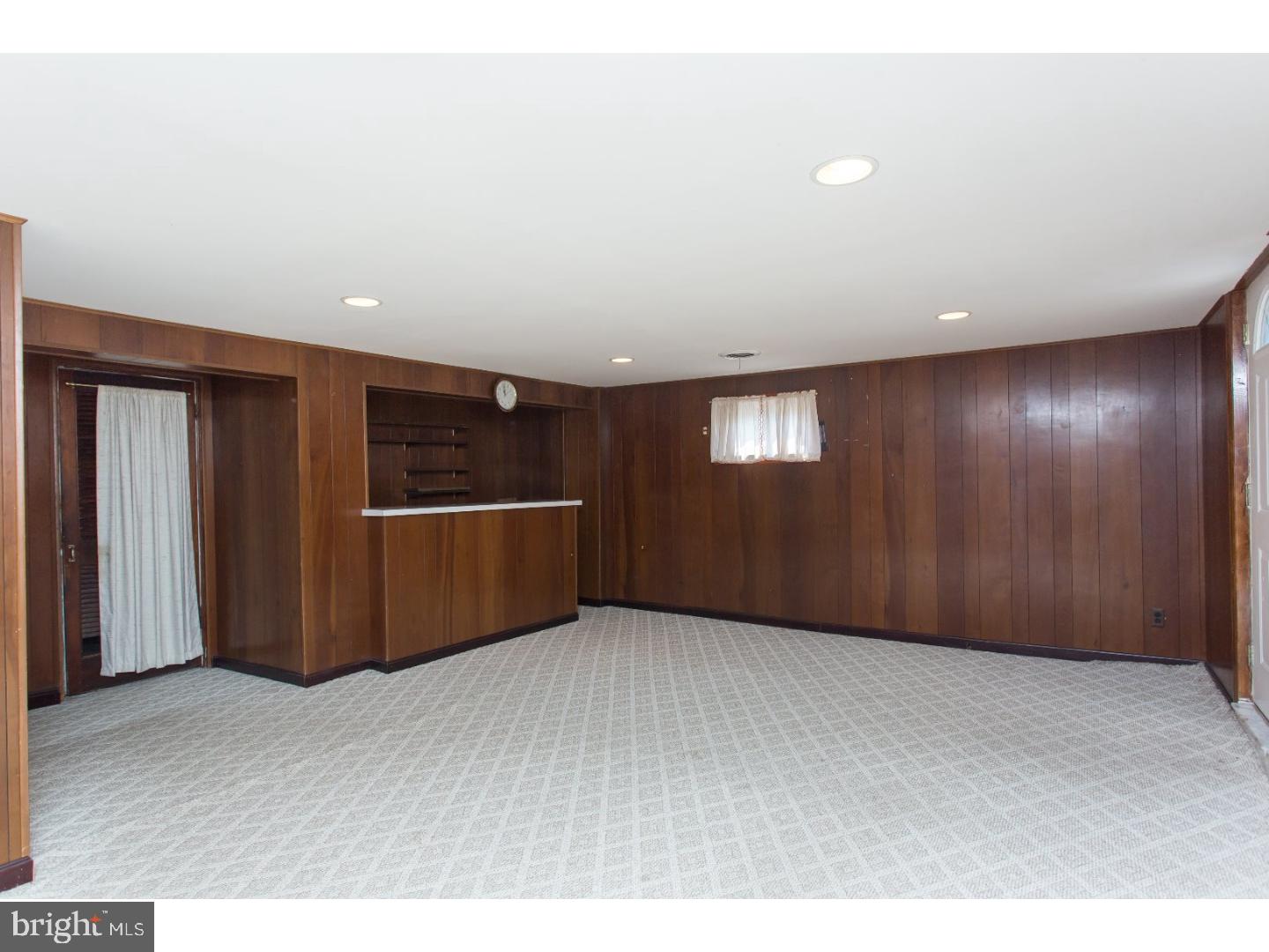 801 Rhoads Drive Springfield, PA 19064 - Photo 20 of 24 Family Room