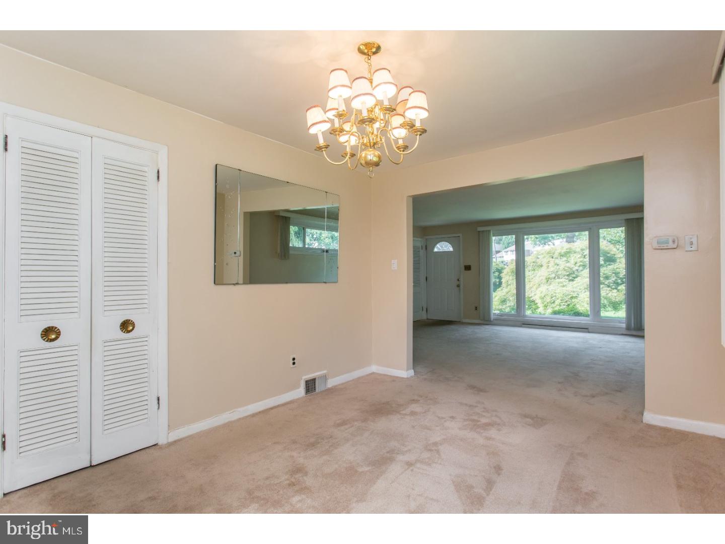 801 Rhoads Drive Springfield, PA 19064 - Photo 7 of 24 Dining Room