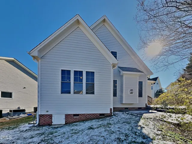 $2,399 | 415 Stranraer Court, Fuquay-Varina, NC 27526