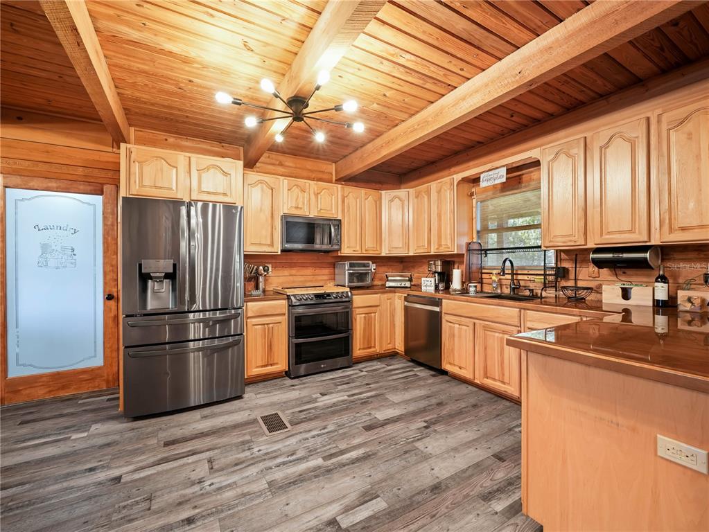 1894 R E Byrd Road Frostproof, FL 33843 - Photo 12 of 58 Gallery Image 12