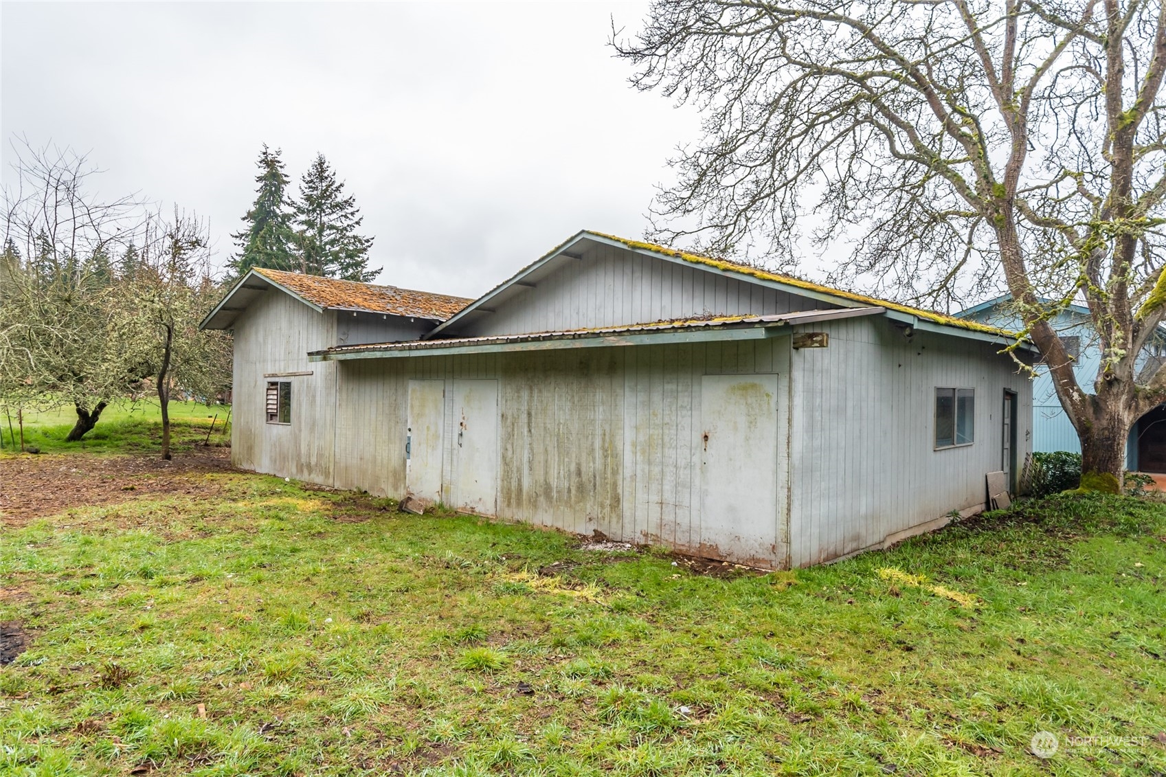7765 Cultus Bay Road Clinton, WA 98236 - Photo 29 of 40 Gallery Image 29