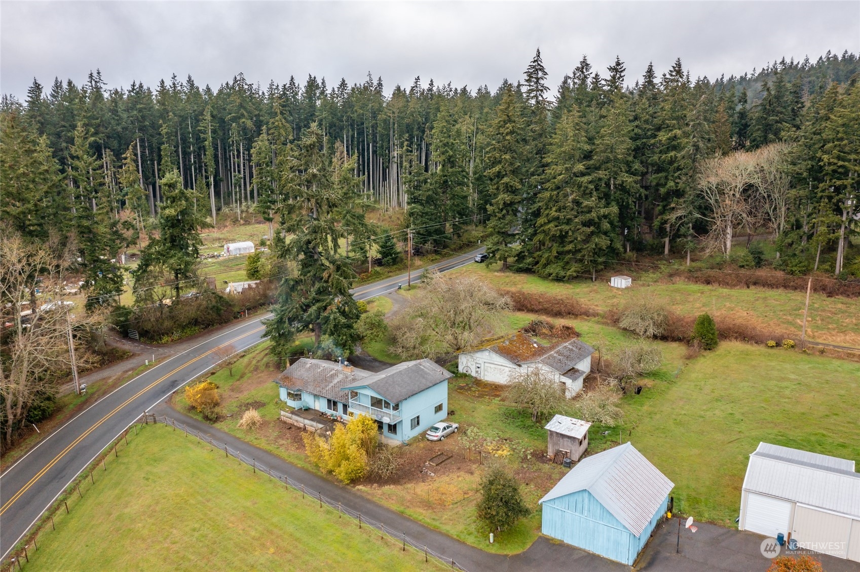 7765 Cultus Bay Road Clinton, WA 98236 - Photo 37 of 40 Gallery Image 37