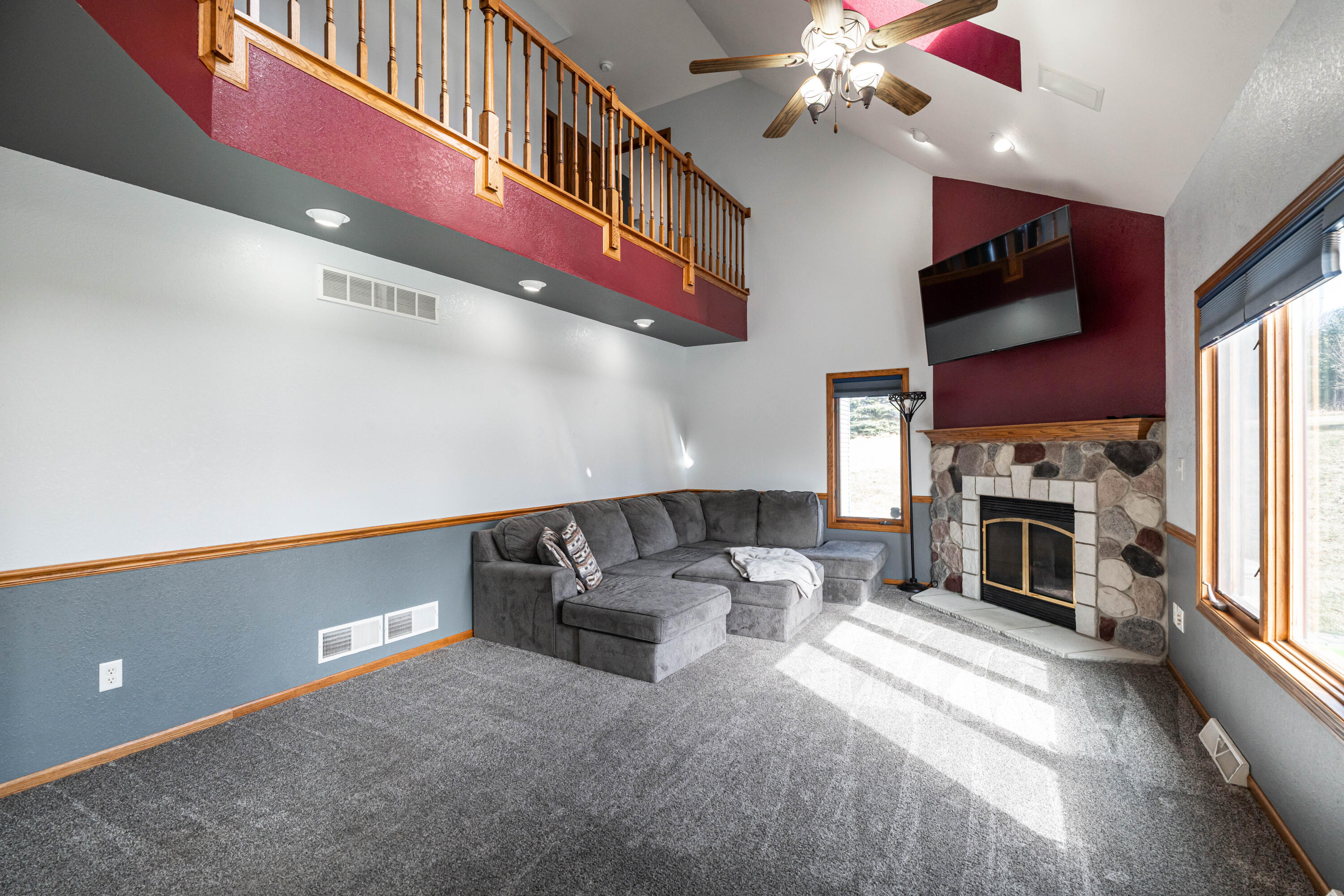 5290 Fawn Trail Addison, WI 53027 - Photo 20 of 56 Vaulted ceiling family room