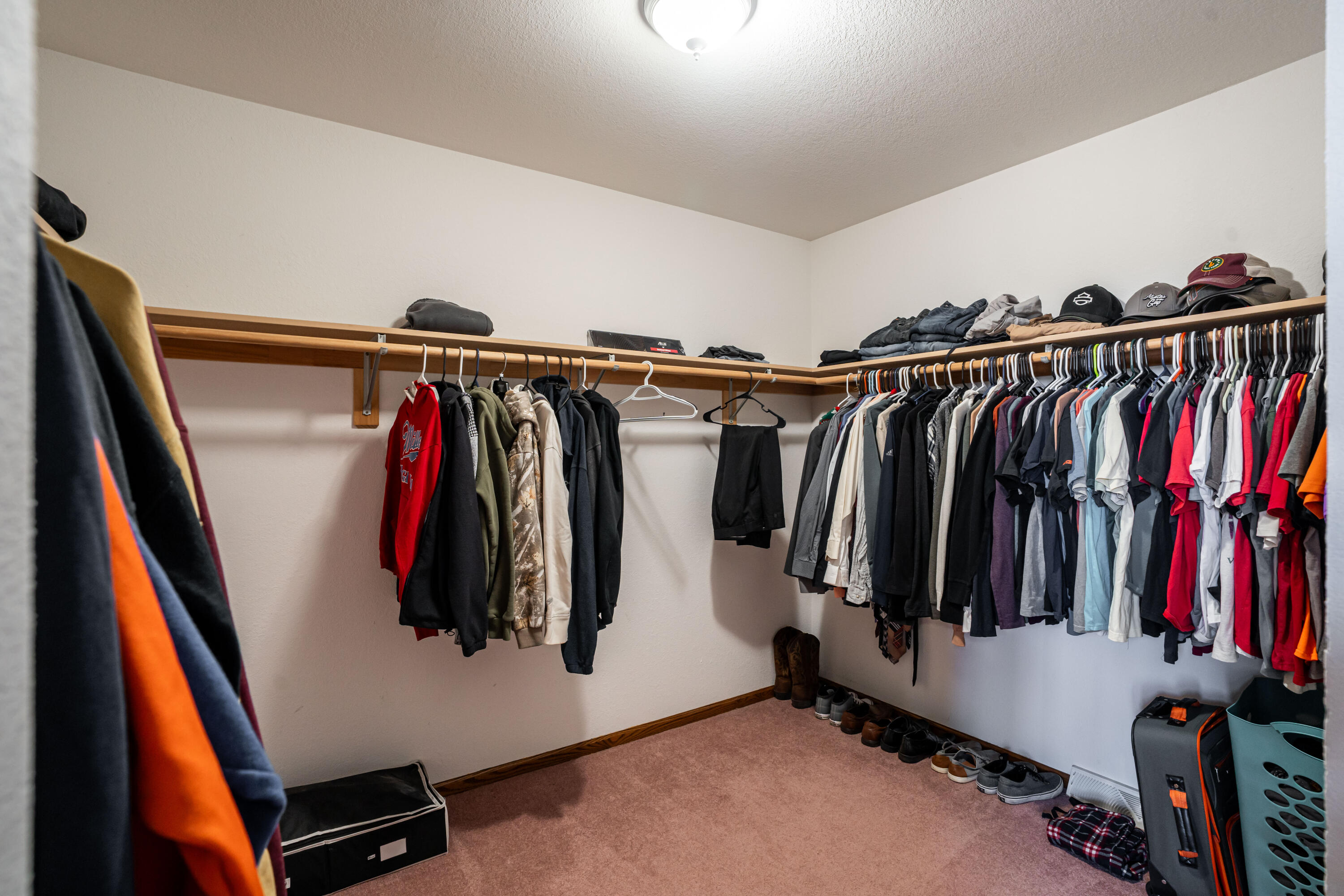 5290 Fawn Trail Addison, WI 53027 - Photo 40 of 56 Large walk in closet in primary br