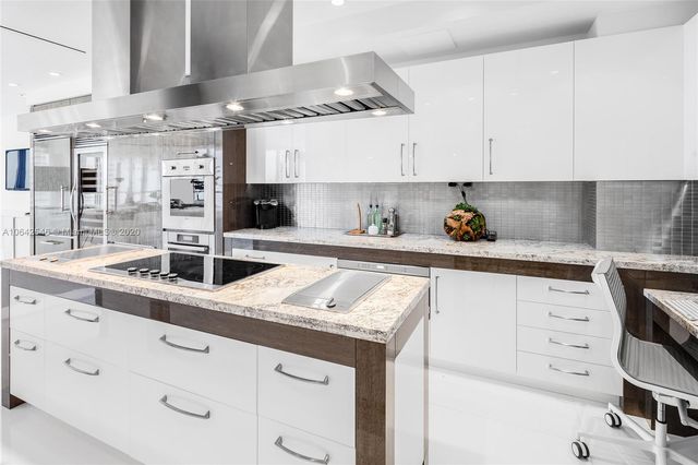 $8,250,000 | 1100 Biscayne Boulevard, Unit 6401, Miami, FL 33132