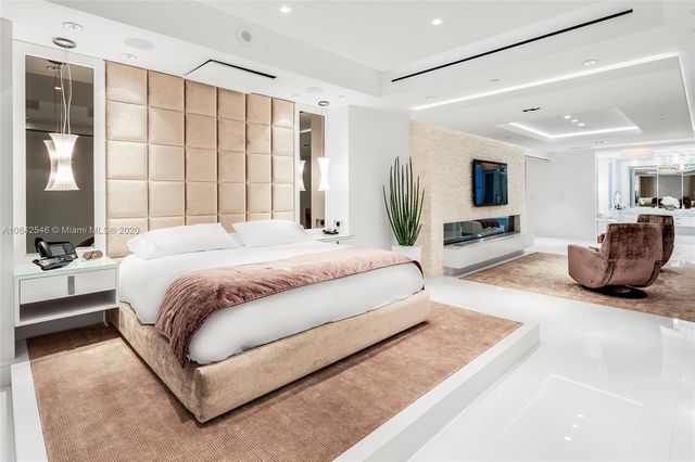 $8,250,000 | 1100 Biscayne Boulevard, Unit 6401, Miami, FL 33132