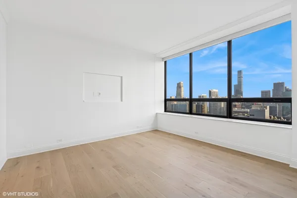 $1,999,000 | 180 East Pearson Street, Unit 3807, Chicago, IL 60611