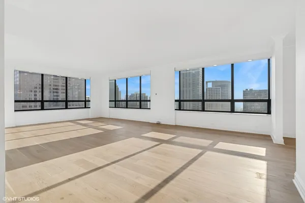 $1,999,000 | 180 East Pearson Street, Unit 3807, Chicago, IL 60611