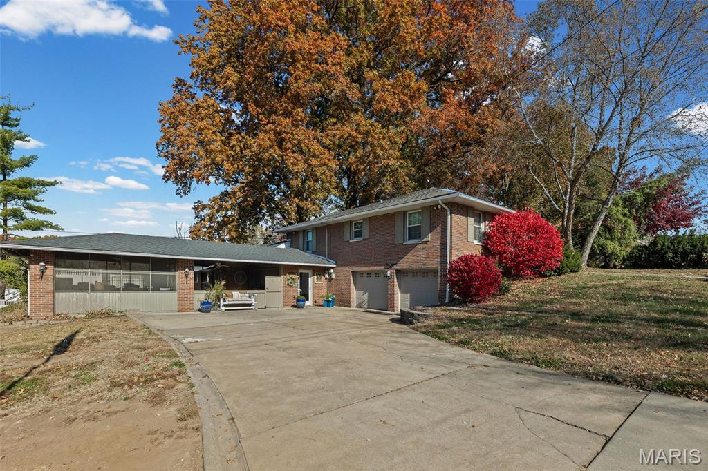 3838 Omega Street Alton, IL 62002 - Photo 4 of 68