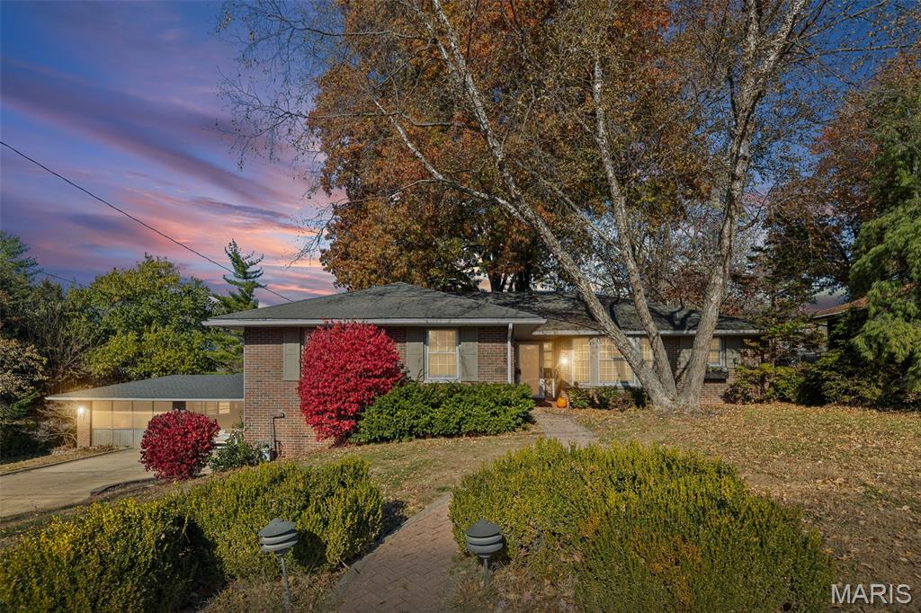 3838 Omega Street Alton, IL 62002 - Photo 5 of 68