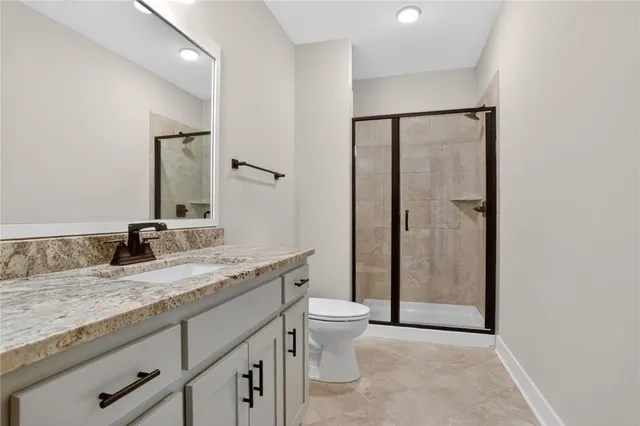 $729,900 | 7060 Yulich Court, Parkville, MO 64152