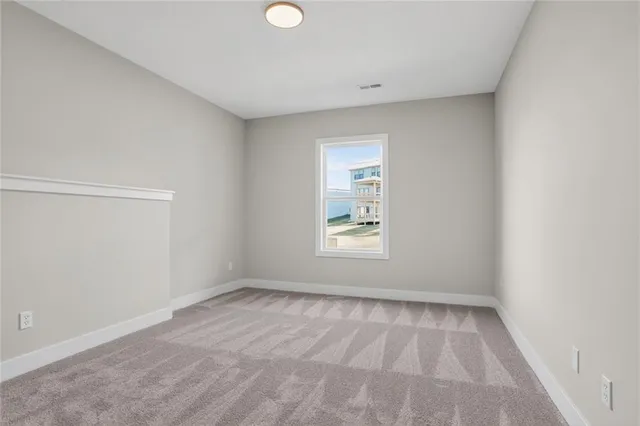 $729,900 | 7060 Yulich Court, Parkville, MO 64152