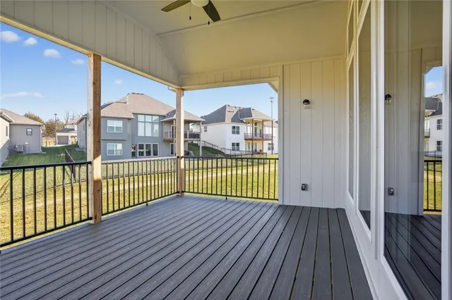 $729,900 | 7060 Yulich Court, Parkville, MO 64152