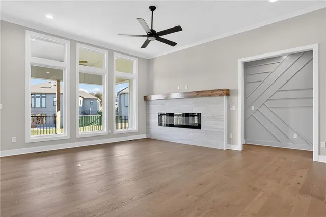 $729,900 | 7060 Yulich Court, Parkville, MO 64152