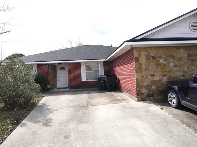 $2,500 | 10834 Cayman Mist Drive, Houston, TX 77075