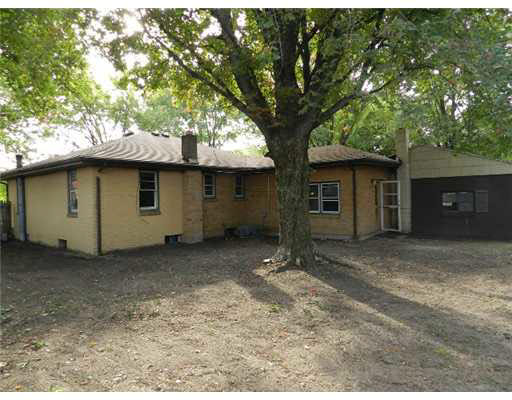 1621 Hickory Road South Bend, IN 46635 - Photo 10 of 11 Gallery Image 10