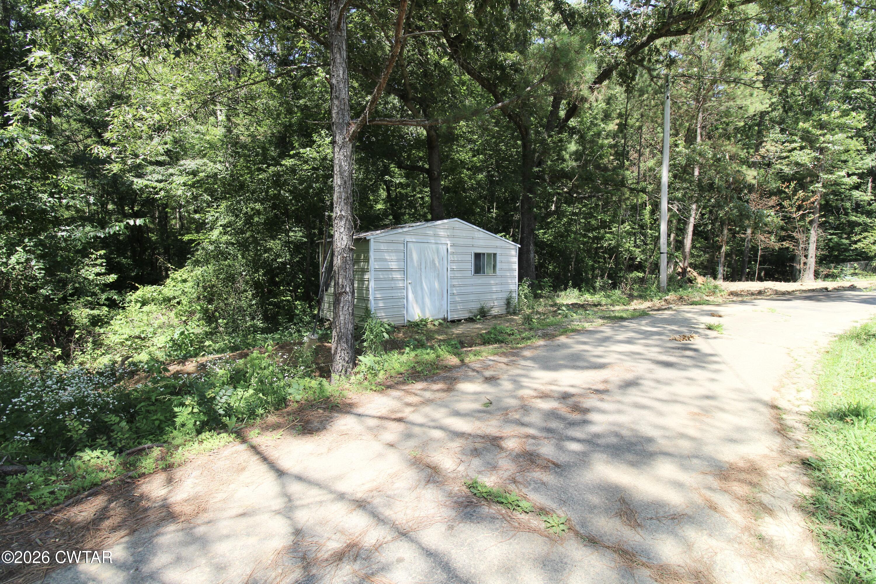 205 Melton Road Wildersville, TN 38388 - Photo 27 of 32 IMG_6236