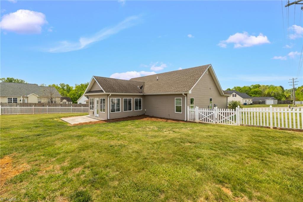 126 Applegate Court Mocksville, NC 27028 - Photo 34 of 37