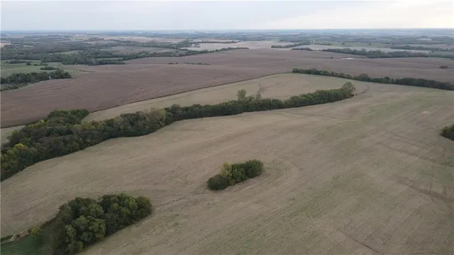 $1,736,300 | 350th Street, Barnard, MO 64423