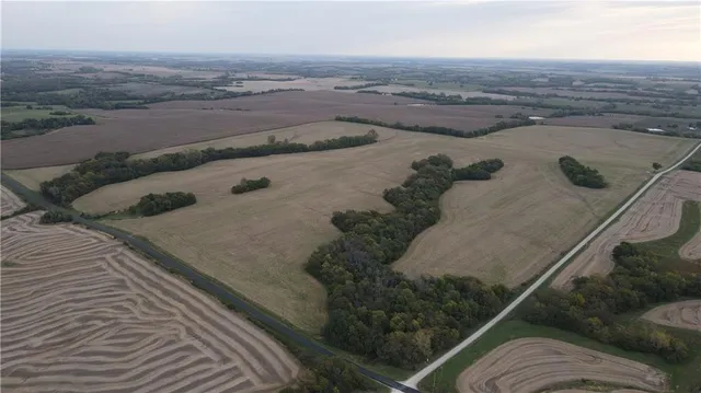 $1,736,300 | 350th Street, Barnard, MO 64423