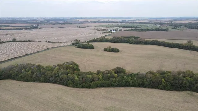 $1,736,300 | 350th Street, Barnard, MO 64423