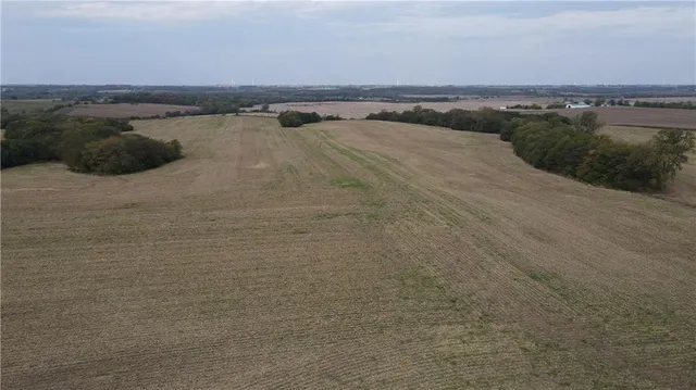 $1,736,300 | 350th Street, Barnard, MO 64423