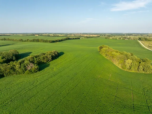 $1,736,300 | 350th Street, Barnard, MO 64423