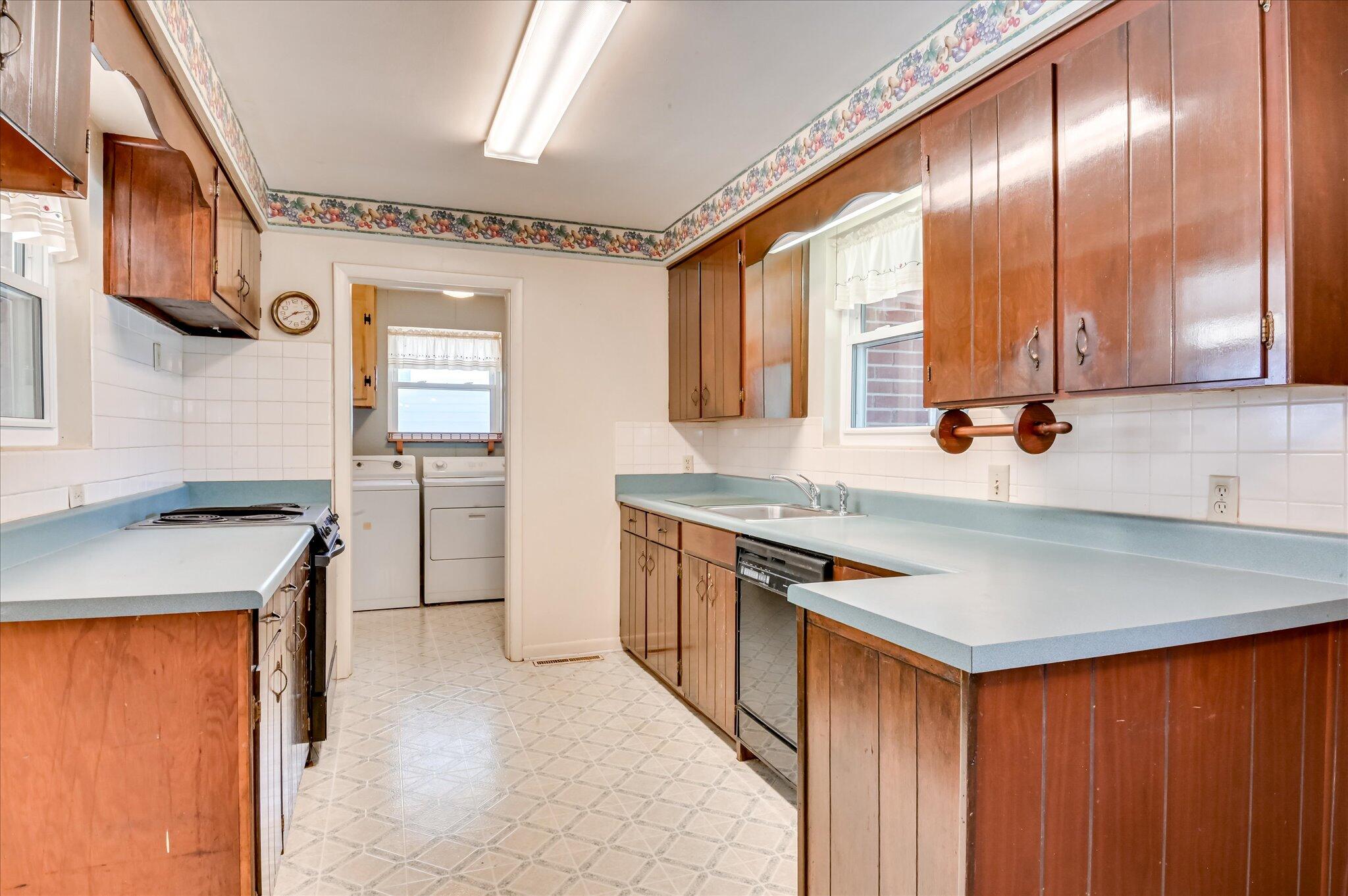 2202 Dartmouth Road Augusta, GA 30904 - Photo 8 of 34 Kitchen