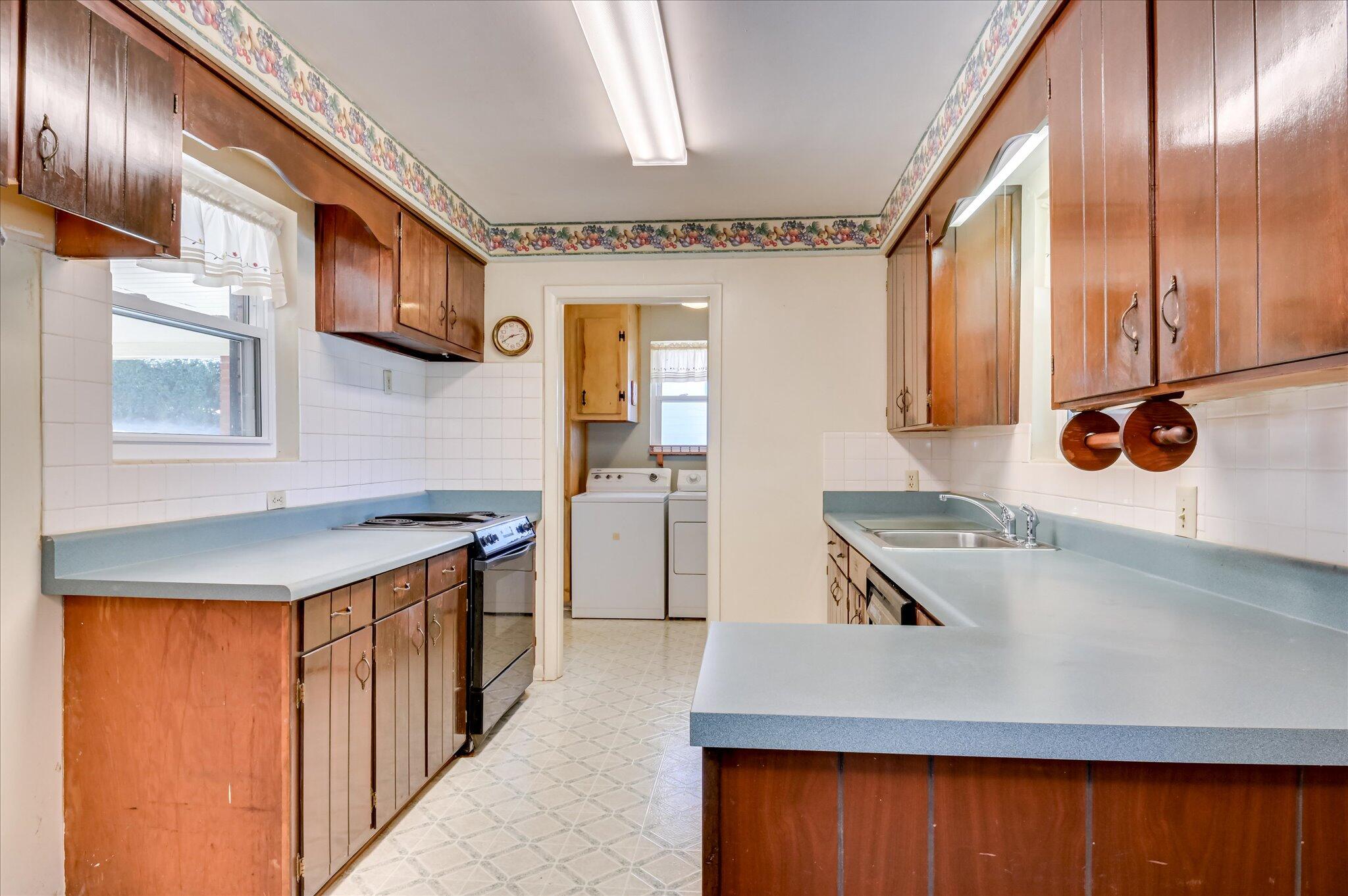 2202 Dartmouth Road Augusta, GA 30904 - Photo 9 of 34 Kitchen view 2
