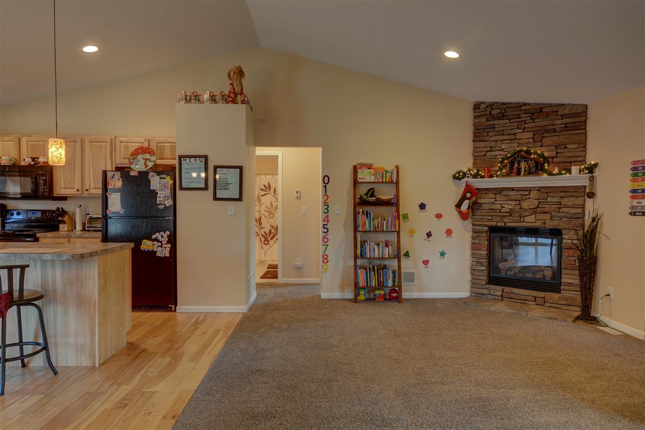 1544 Round Lake Road Interlochen, MI 49643 - Photo 9 of 40 1828550-8.JPG