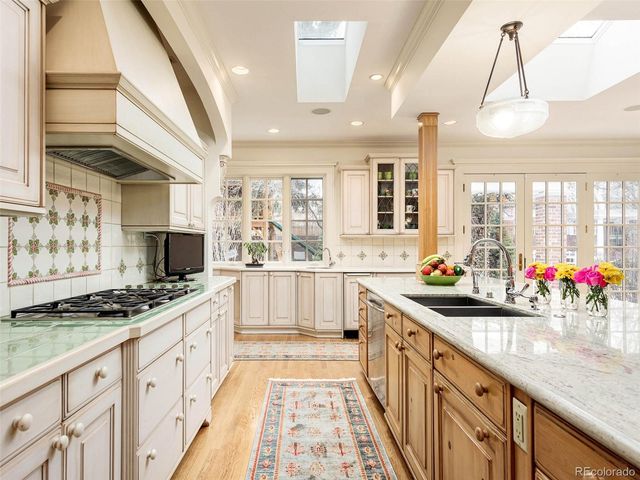 $4,000,000 | 2325 East 7th Avenue Parkway, Denver, CO 80206