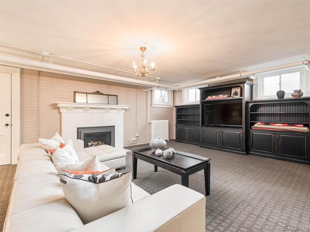 $4,000,000 | 2325 East 7th Avenue Parkway, Denver, CO 80206