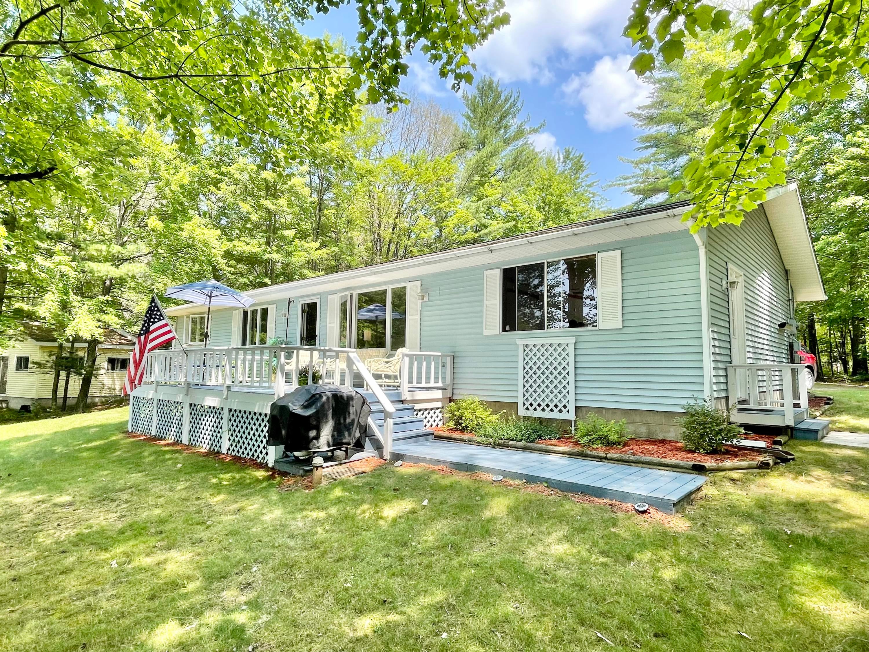 3987 South Mielke Way Road Lewiston, MI 49756 - Photo 6 of 24 Gallery Image 6