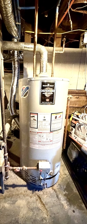 107 Tyler Street Springfield, MA 01109 - Photo 18 of 39