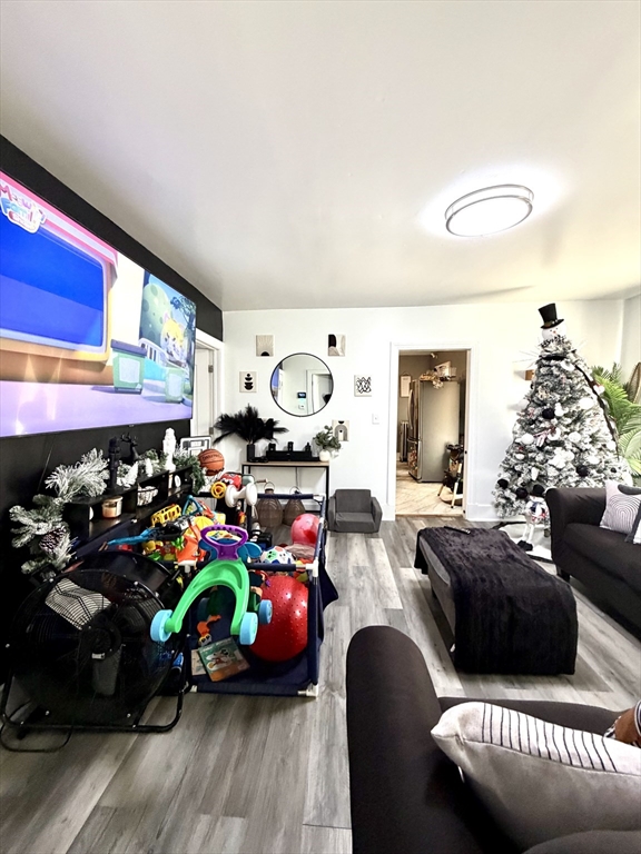 107 Tyler Street Springfield, MA 01109 - Photo 25 of 39