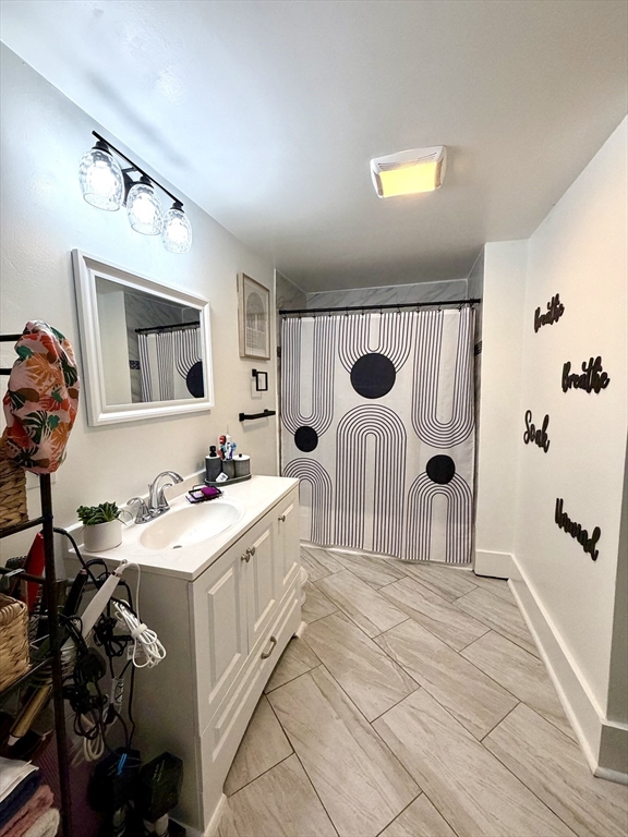 107 Tyler Street Springfield, MA 01109 - Photo 28 of 39