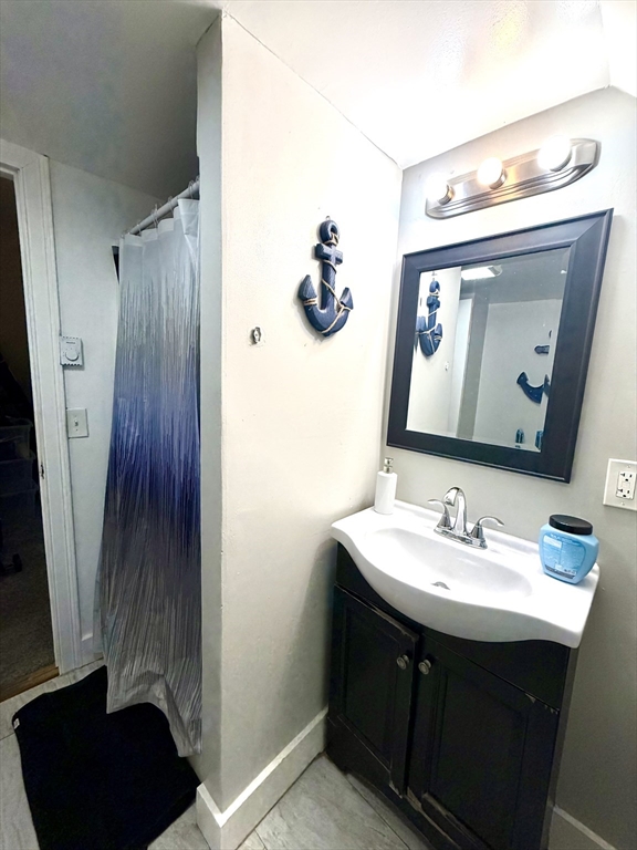 107 Tyler Street Springfield, MA 01109 - Photo 34 of 39