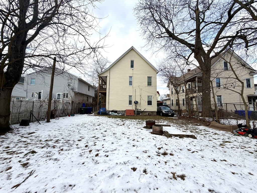 107 Tyler Street Springfield, MA 01109 - Photo 37 of 39