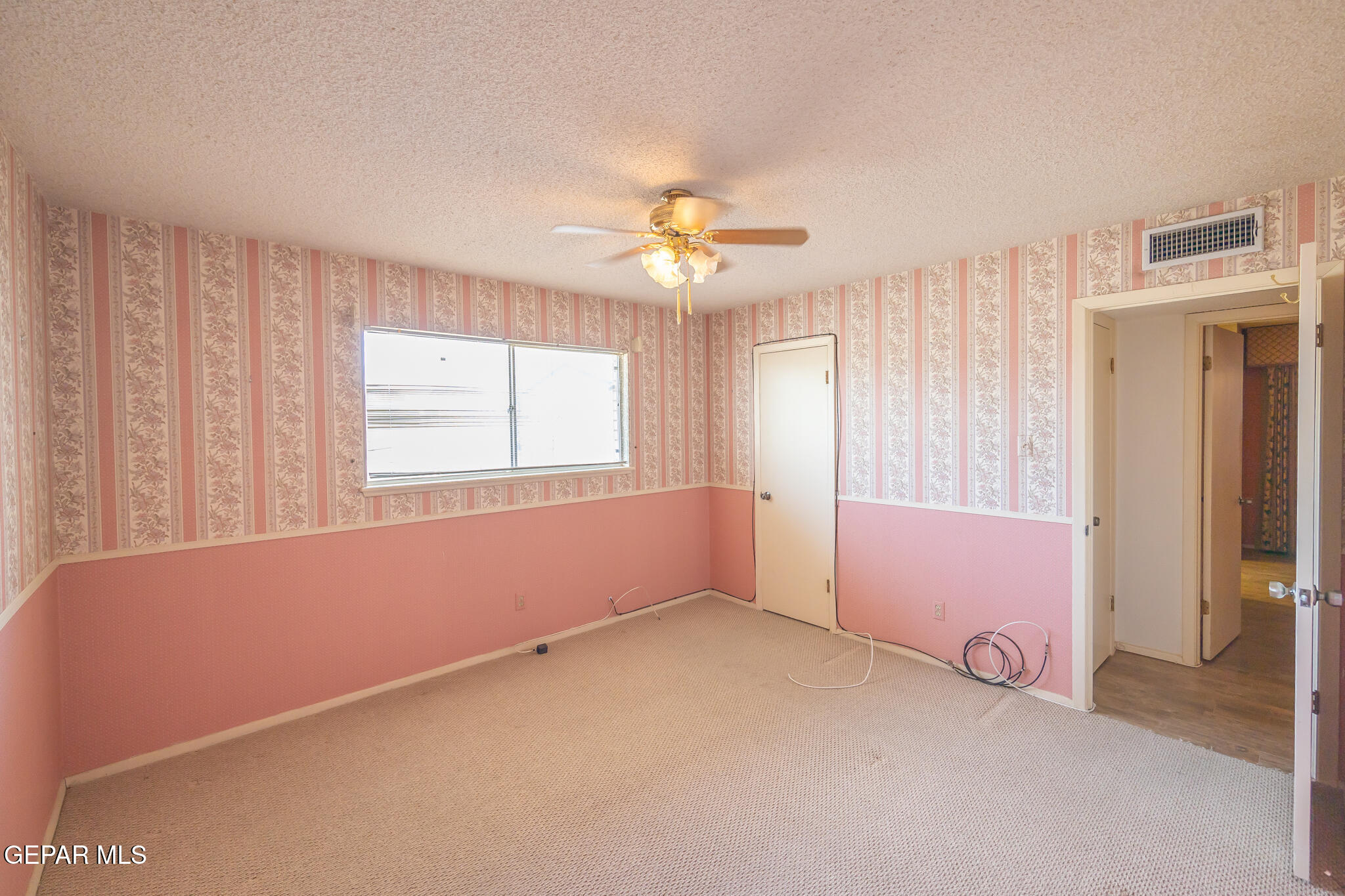 19019 Darrington Road Horizon City, TX 79928 - Photo 14 of 24 19019 Darrington-13