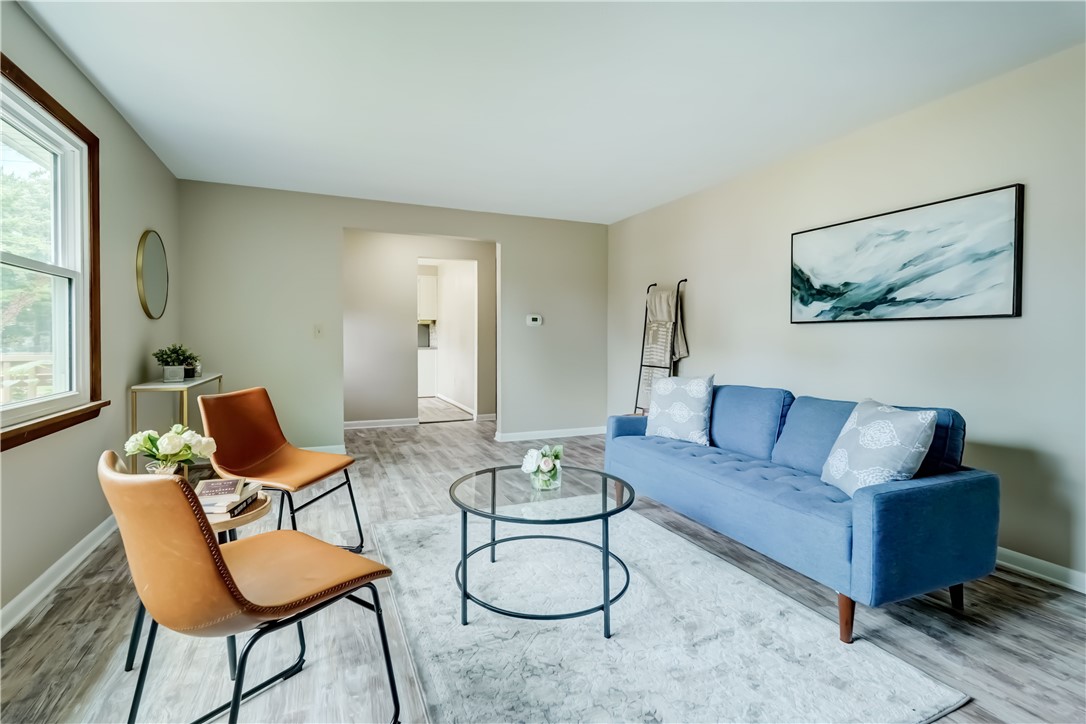 41 Ridge Castle Drive Irondequoit, NY 14622 - Photo 8 of 22