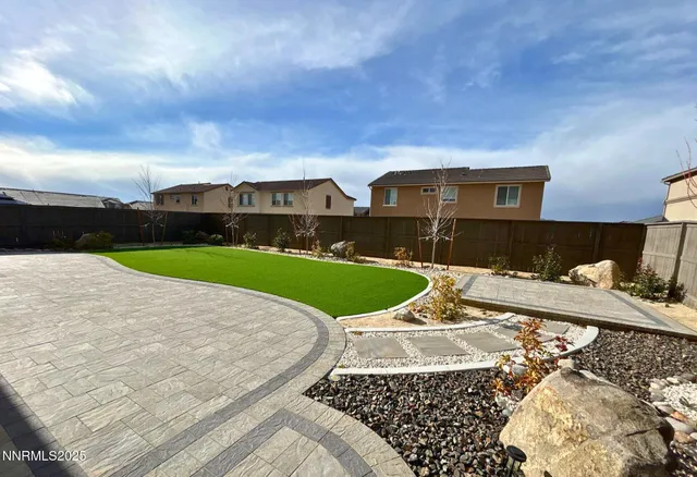 $2,570 | 7145 Owl View Drive, Sparks, NV 89436