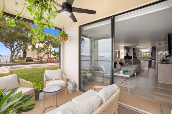 $2,400 | 118 Lake Emerald Drive, Oakland Park, FL 33309